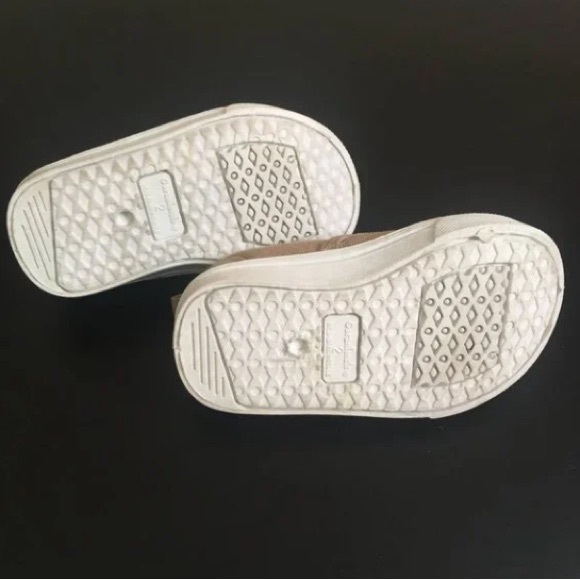 SURPRIZE by STRIDE RITE “Alec” Baby Sneakers - Picture 4 of 5